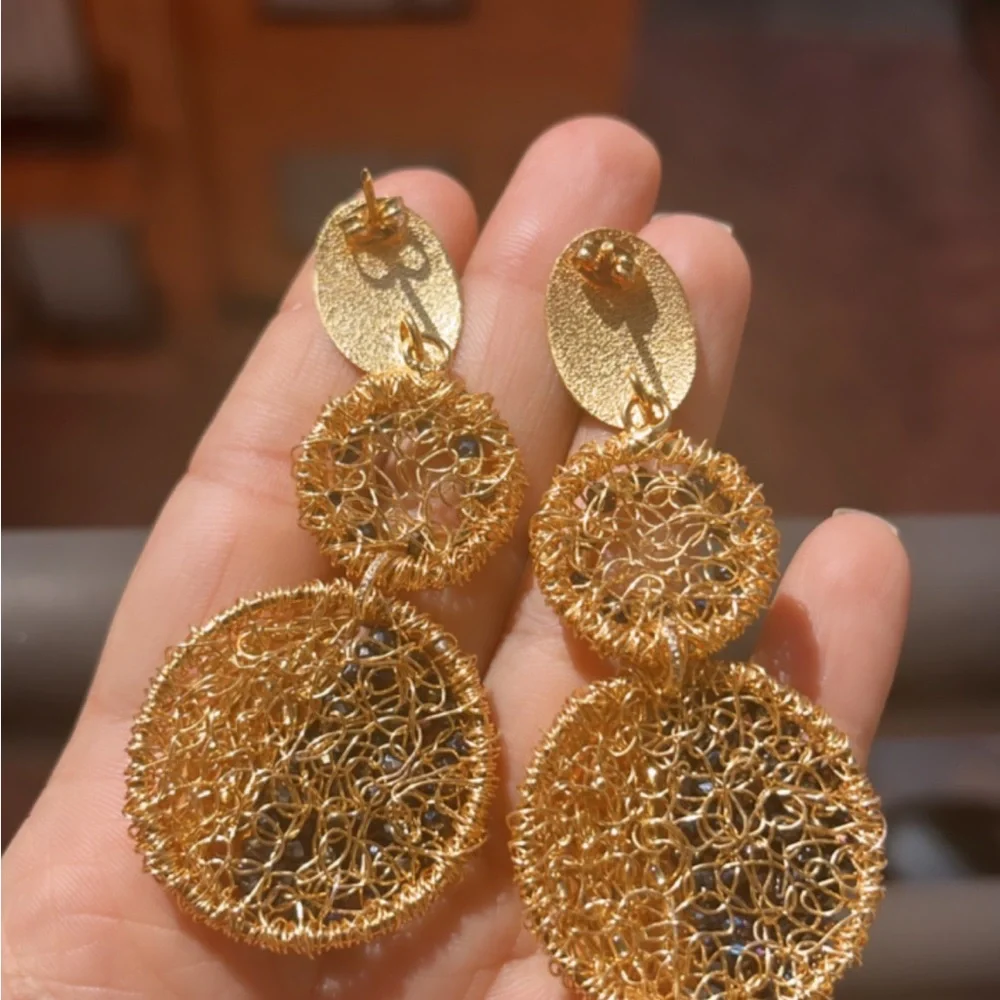 earrings made with tpc wire and costume jewelery crystals, - Picture 2 of 6